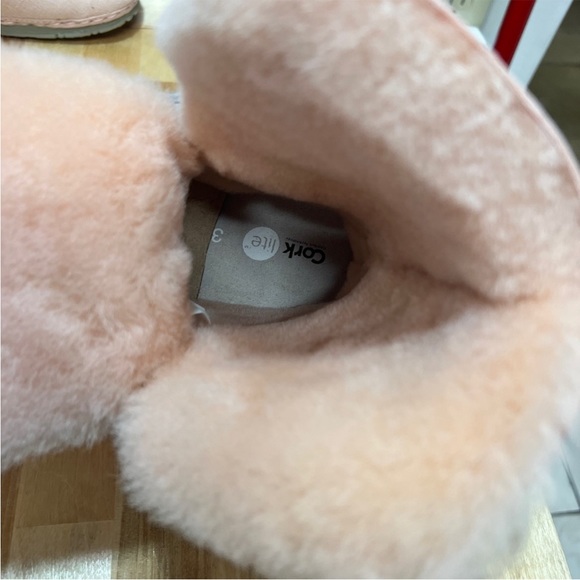 NWT OTZ Troop Weather Shearling Lace Up Boots In Powder Pink $300 MSRP Size 8 - Picture 5 of 12